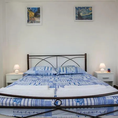 Villa Modern Near The Sea *