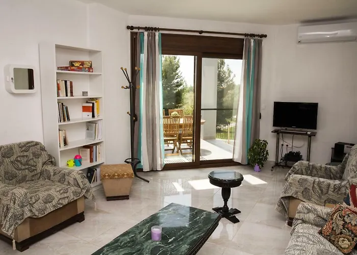 Villa Modern Near The Sea *